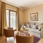 Divani Palace 5*