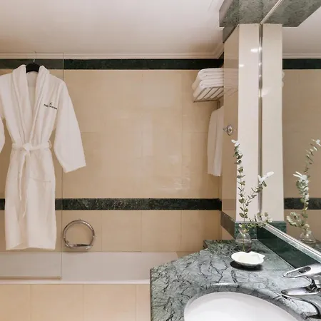 Divani Palace Hotel 5*