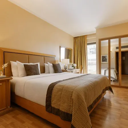 Divani Palace Hotel 5*