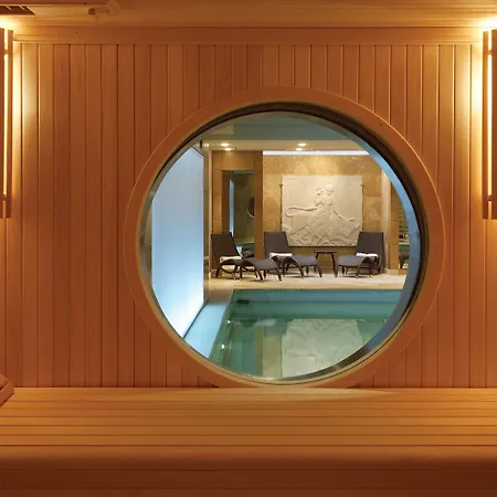 Hotel Divani Palace 5*