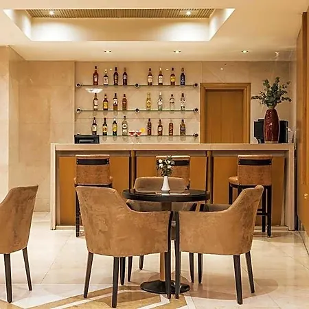 Divani Palace Hotel