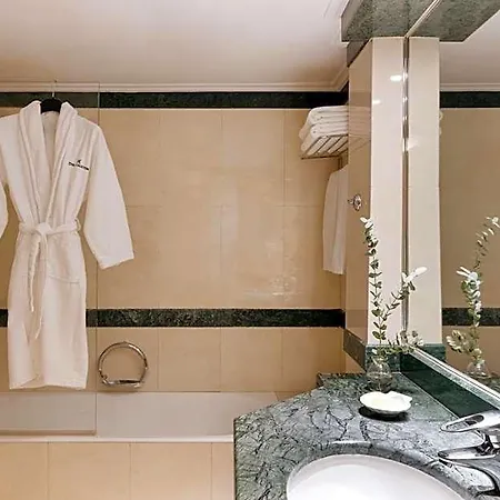 Hotel Divani Palace 5*