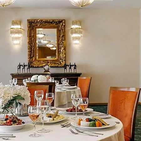 Divani Palace Hotel 5*