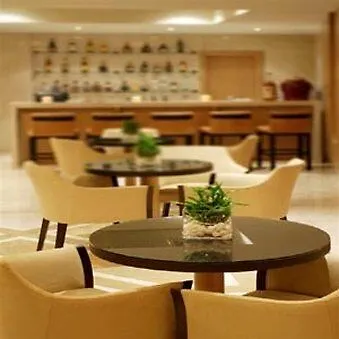 迪瓦尼拉里萨宫殿酒店 拉里萨