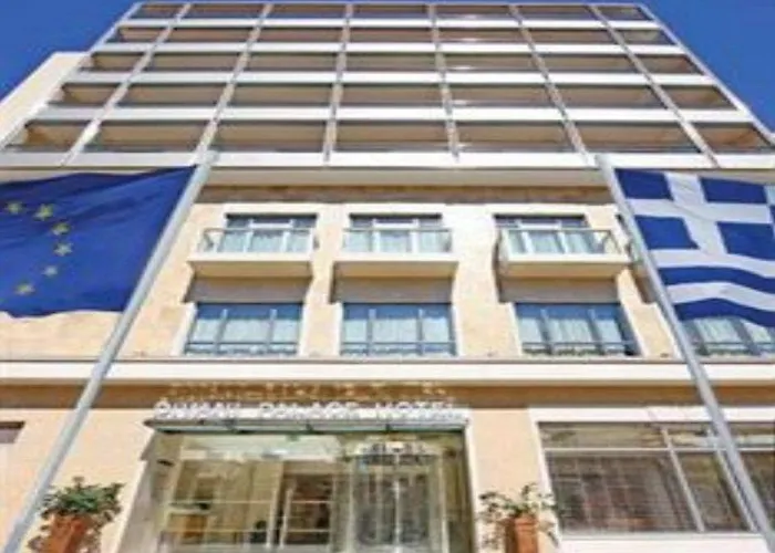 מלון Divani Palace 5*