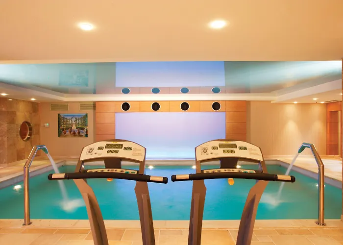 מלון Divani Palace